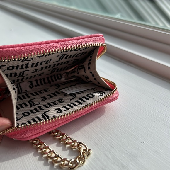 Juicy Couture Pink and Gold Women's wallet wristlet NWT - Picture 3 of 4